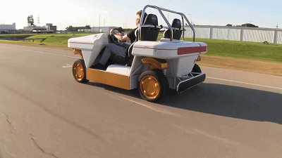 NASA研發新型車，可橫向行駛可原地旋轉，漂移過彎很輕松